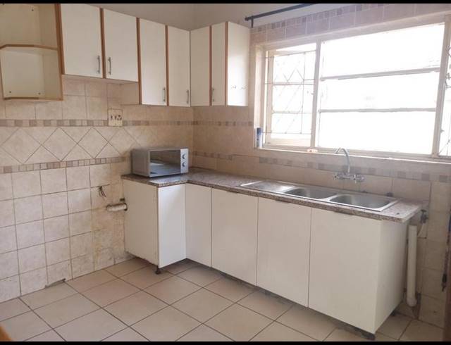 3 BEDROOM PROPERTY TO RENT IN BLUFF